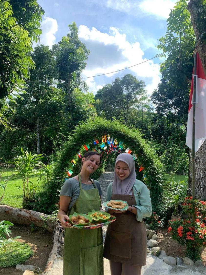 Wisma Batu Mandi Bukit Lawang Dış mekan fotoğraf